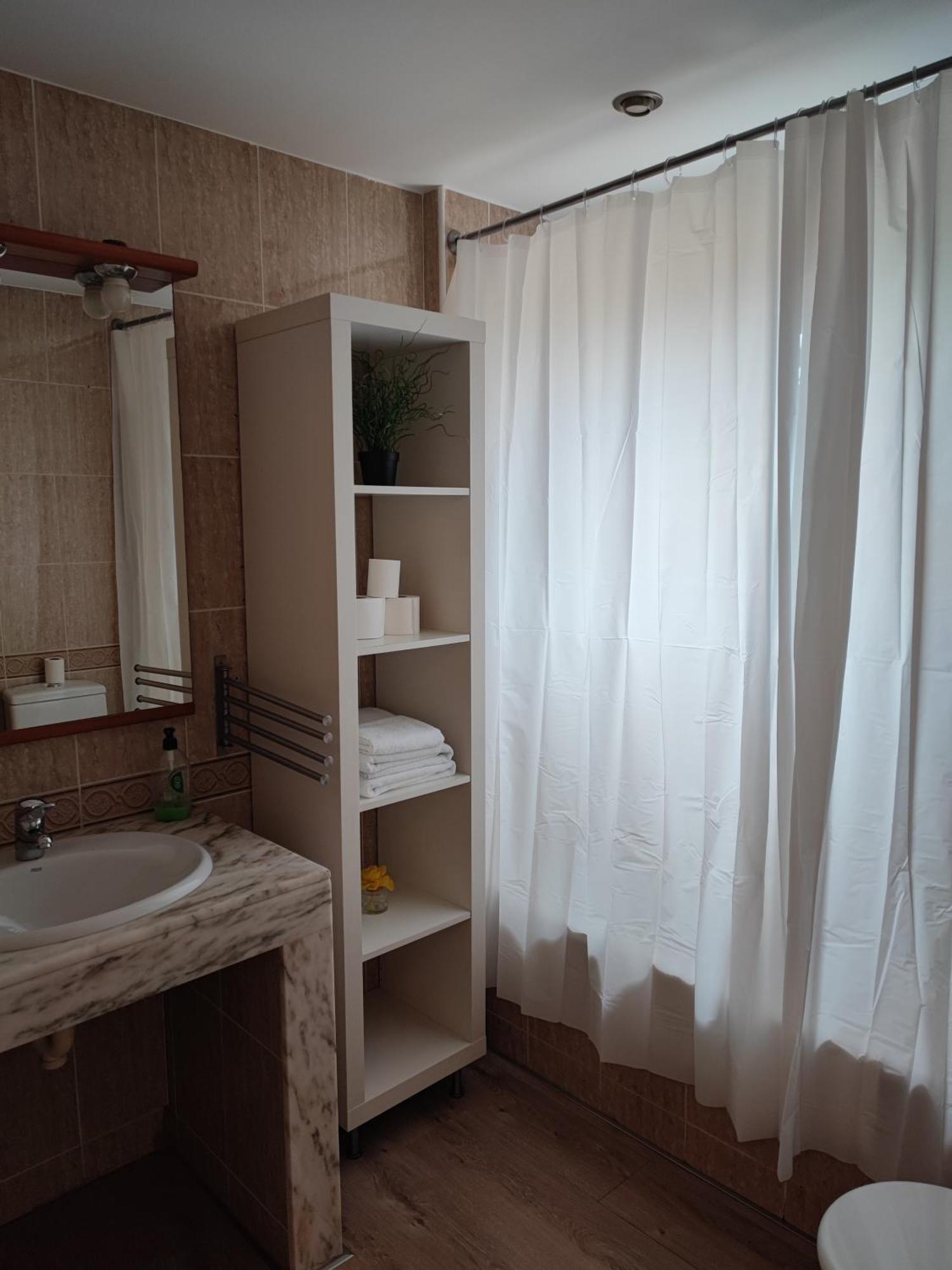 Apartamento Completo Muy Cerca Del Centro Ideal Para Familias Con Piscina Figueres (Girona) Exterior foto